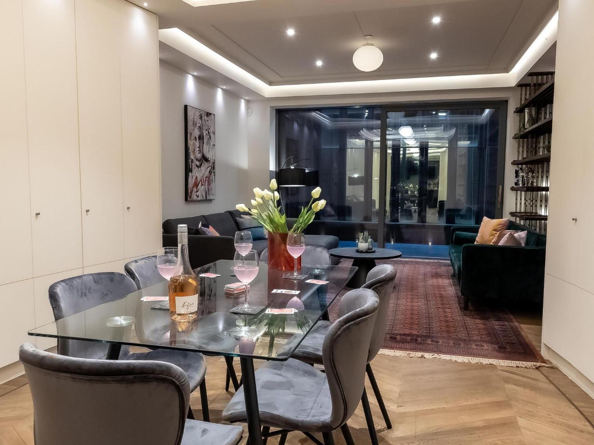 Modern Deluxe Five Bedroom House Near Chalk Farm Station By Belvilla London Exterior photo
